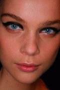 04f40b36160129.gif
